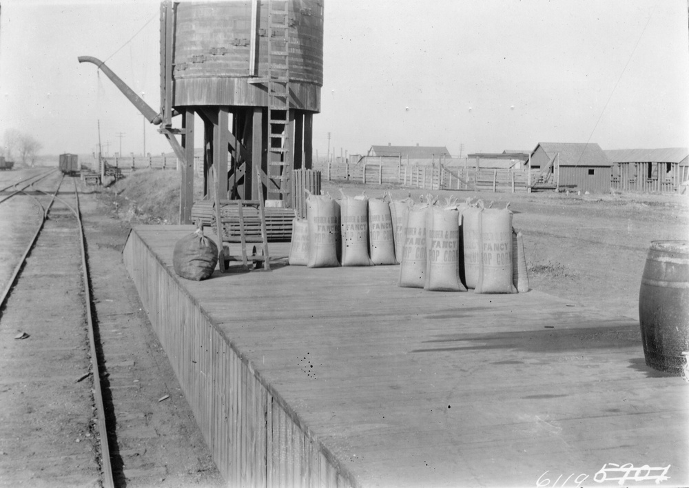 Outgoing popcorn shipment, Neuber and Bruce, Odebolt, Iowa, November 12, 1912.