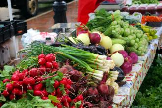 vegetables at farmers market